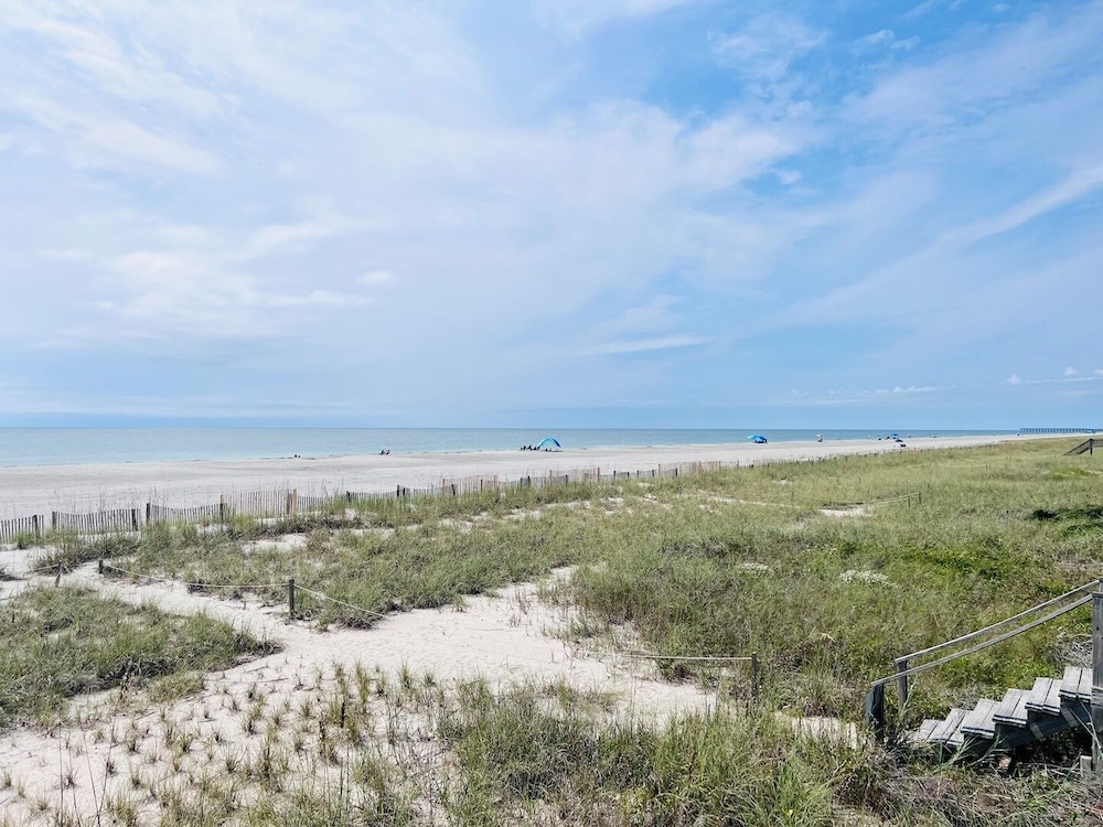 Seaside - 4 Br Home