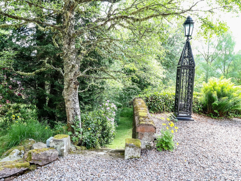 Bearnock Lodge