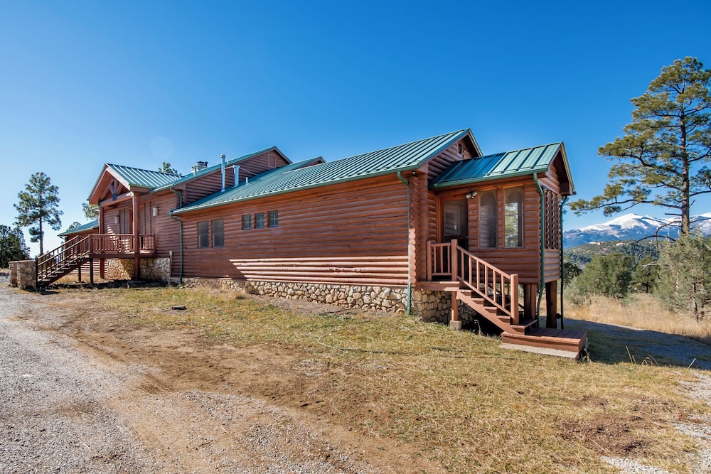 Blue Lake Lodge by Ruidoso Vacation Rentals