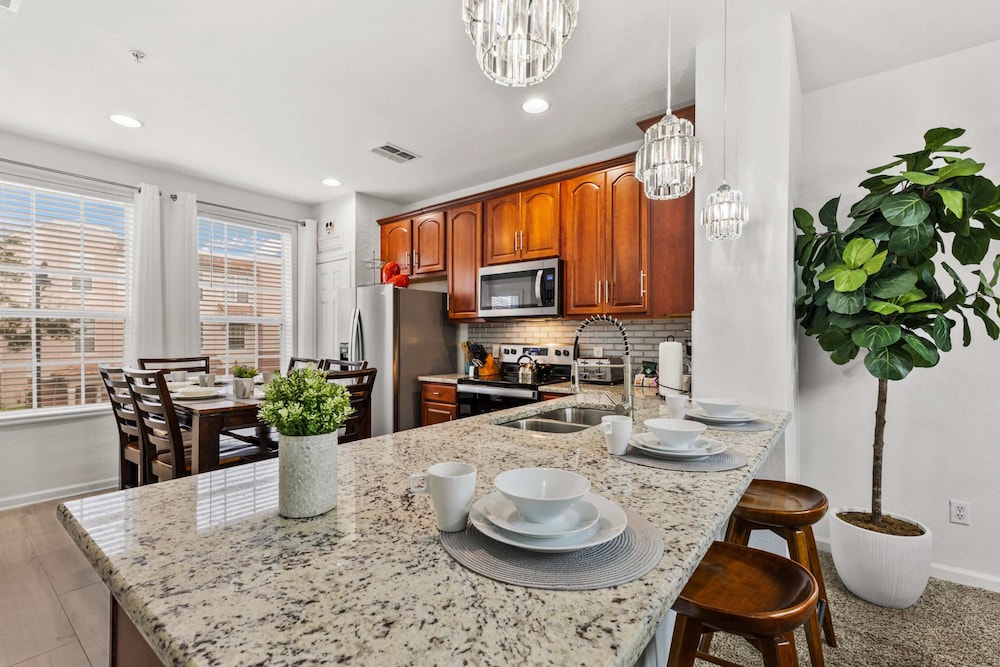 5014 Tideview Circle #9