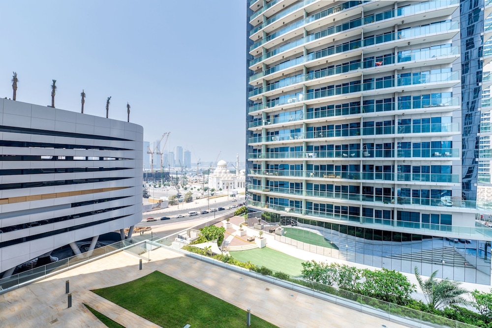 Iconic Marina Stay Cayan Tower 2BR
