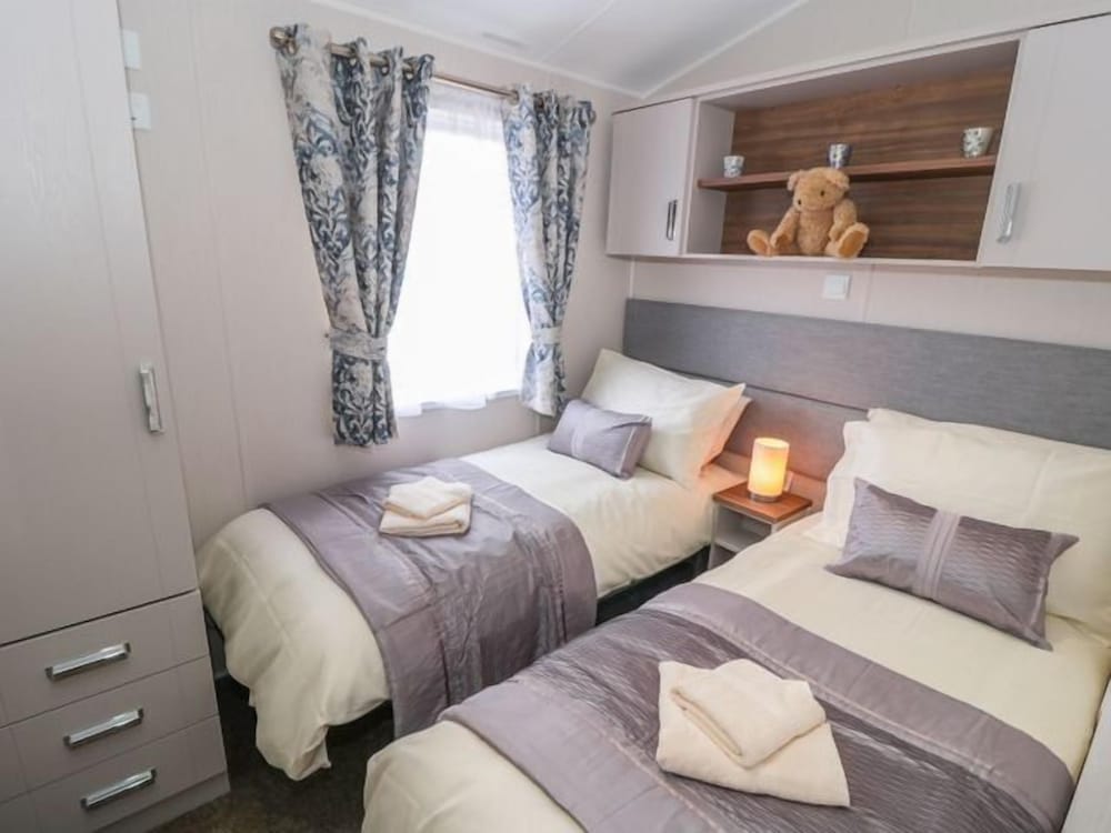 Buttercup Lodge