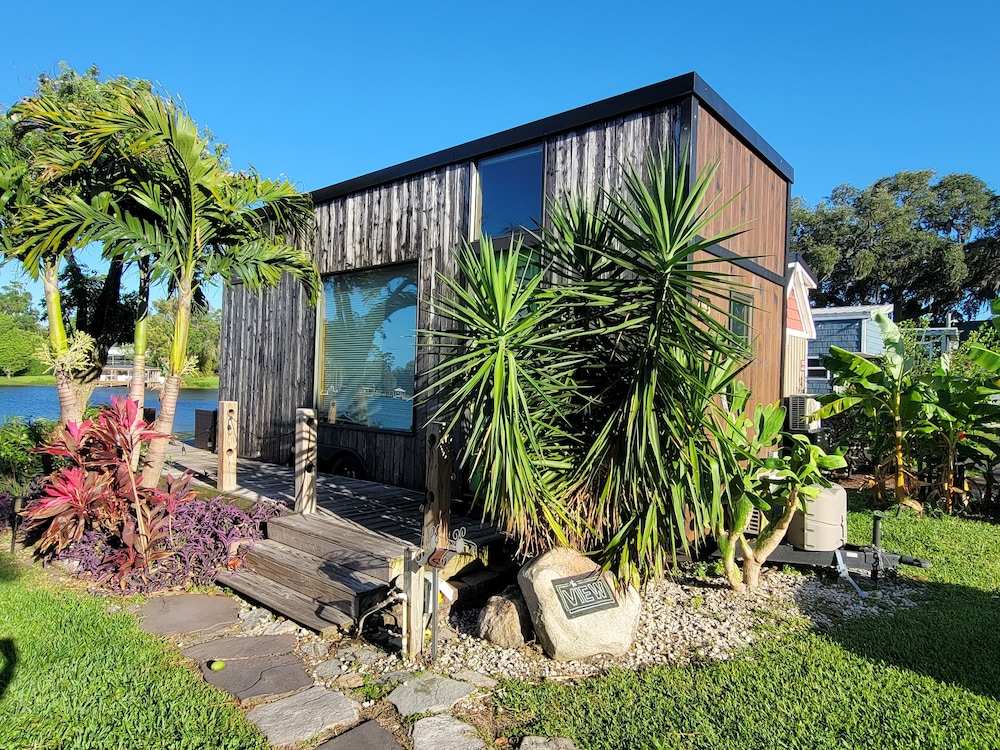 Hotel Orlando Lakefront Tiny House Community - Image 1