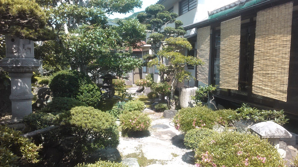 Ryokan Ginsuikaku