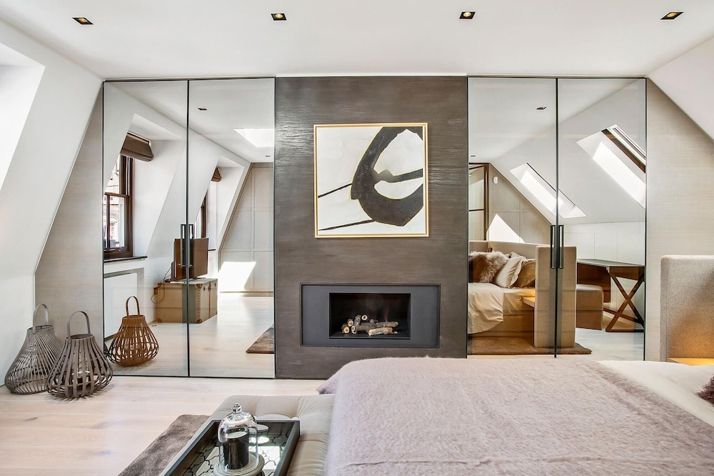 Luxurious Mews House in Pavilion Road - 3 Bedroom
