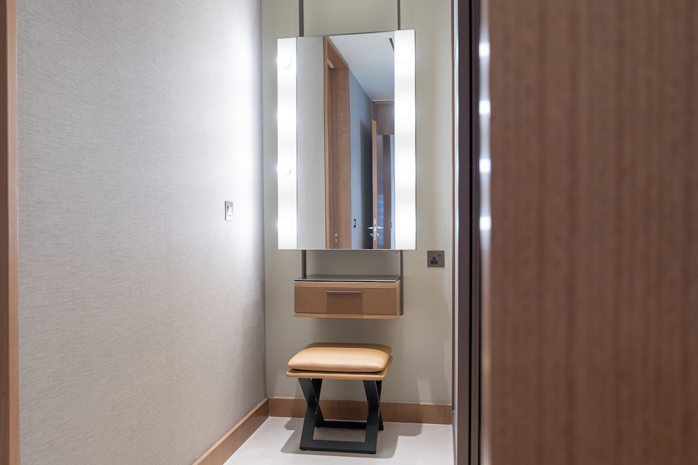 Address Residences Dubai Opera - Burj Khalifa City Views 2 & 3-Bedroom Apartment 1 minute walk to Burj Khalifa, Dubai Mall, Dubai Fountain by Heaven Crest