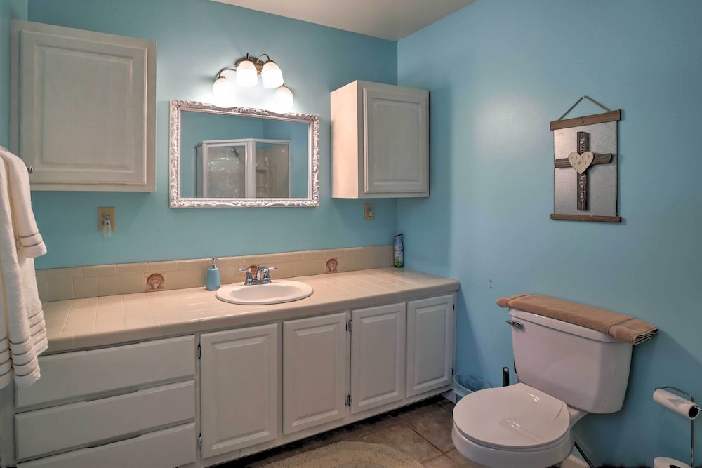 Pet-friendly Toccoa Home w/ Deck  Lake Access! - Property Image 15