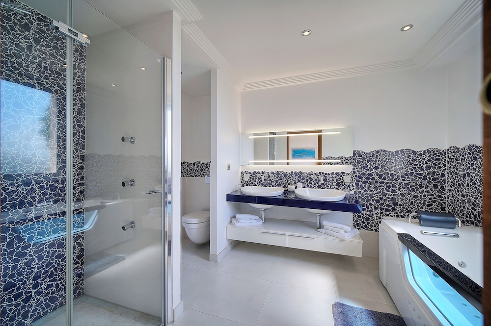 Mougins Vacations - Propriete Prestige Cannes Mougins - Property Image 3