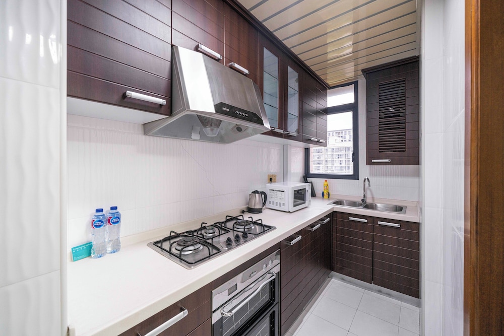 Tyms Modern 1BR APT Gubei Carnival Court