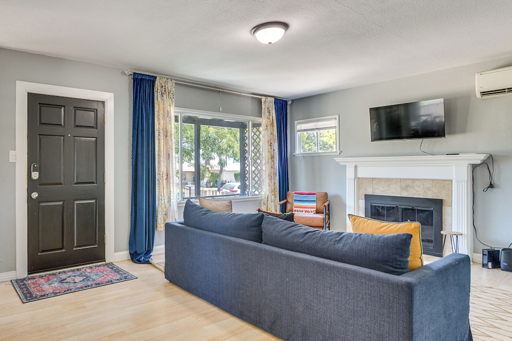 4 Mi to Csusb: Updated Home Near Shops & Eats