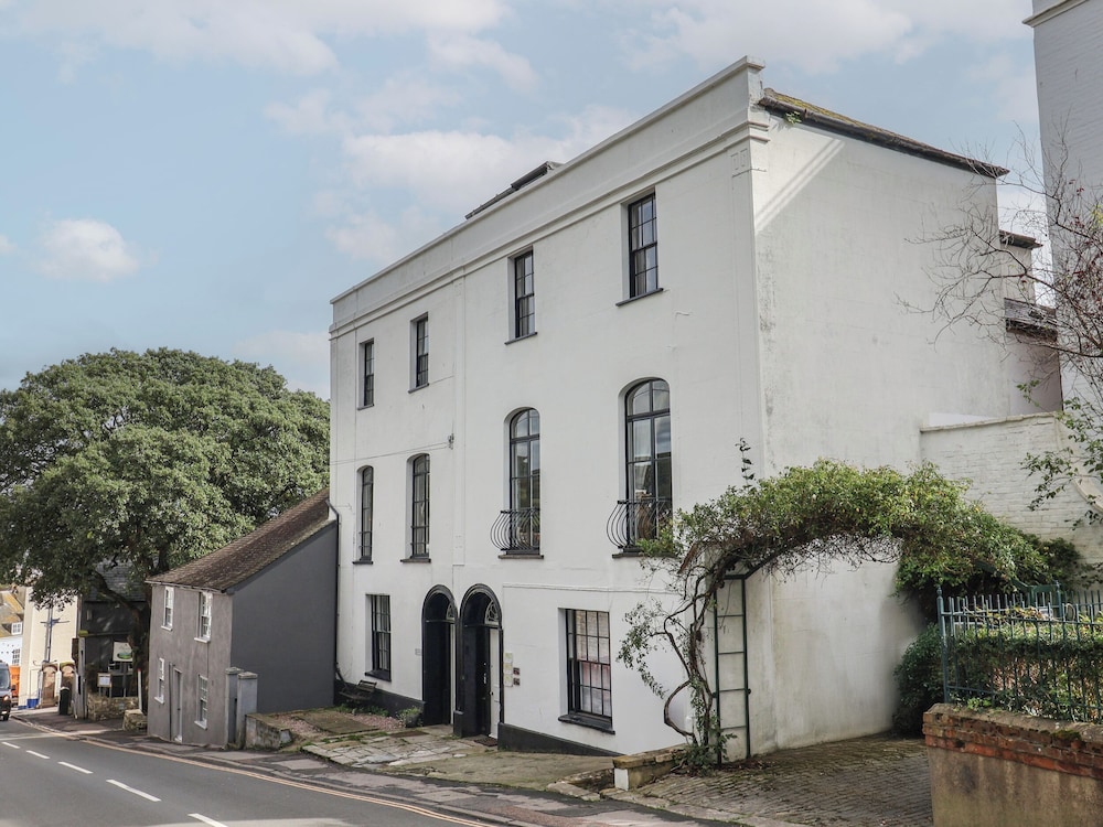 Flat 3, St Agnes House