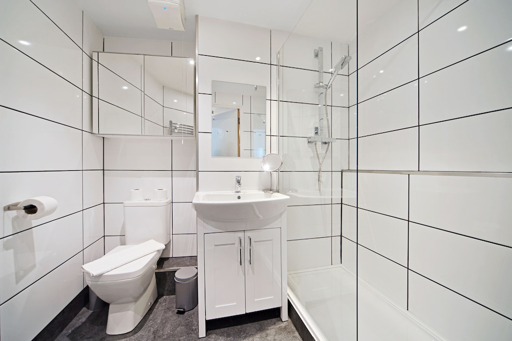 2 Bed Cozy Apartment near Regents Park with WiFi