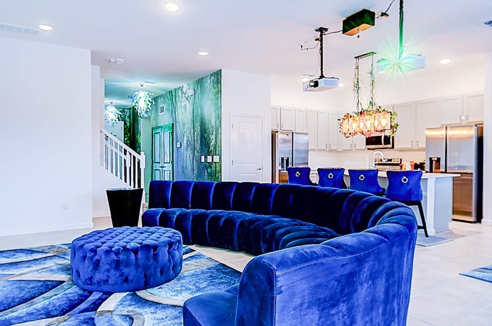 5893 Family Fun Home With Pool Near Theme Parks