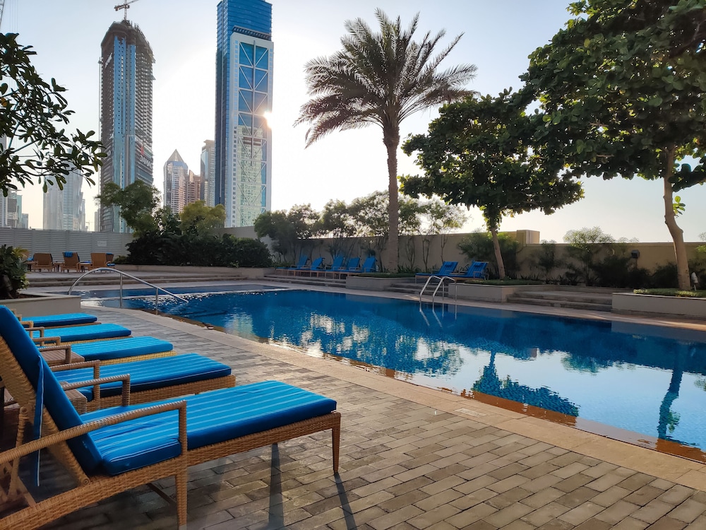 Maison Privee - Central Dubai Apt w/Danish Twist & Burj Khalifa Vws