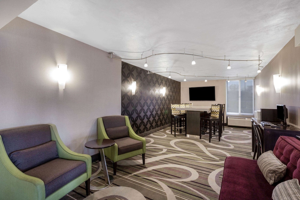 La Quinta Inn by Wyndham Binghamton - Johnson City view 4