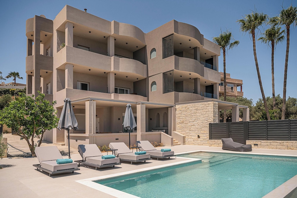 Kymélia Luxury Residences With Sea View