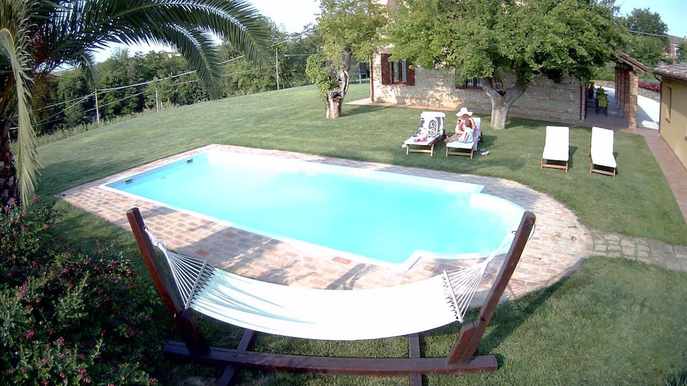 Agriturismo La Vecchia Fonte