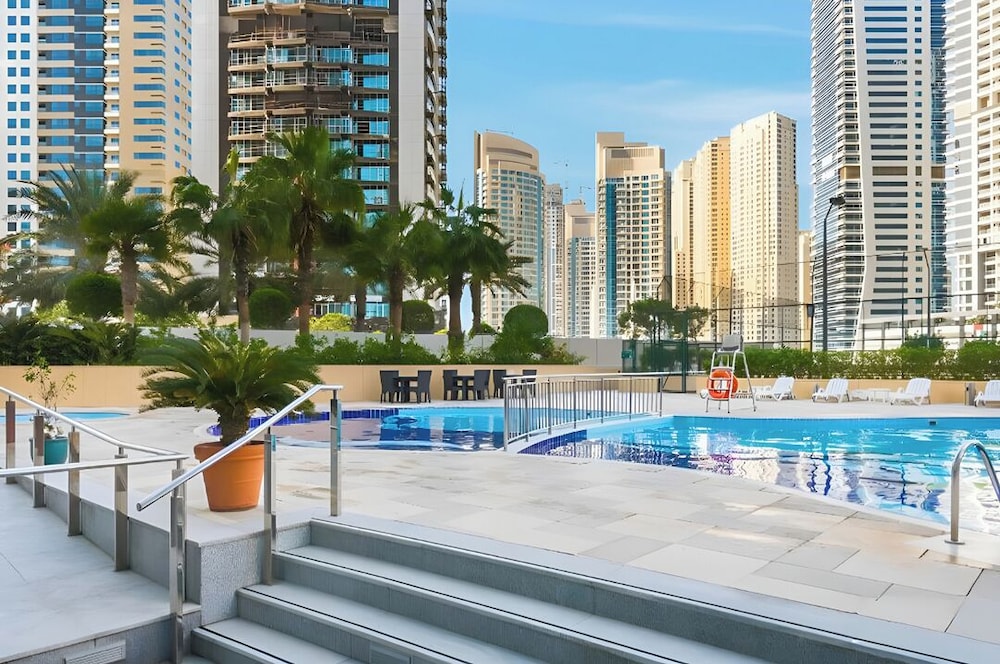 Penthouse Private Pool and Yacht Views