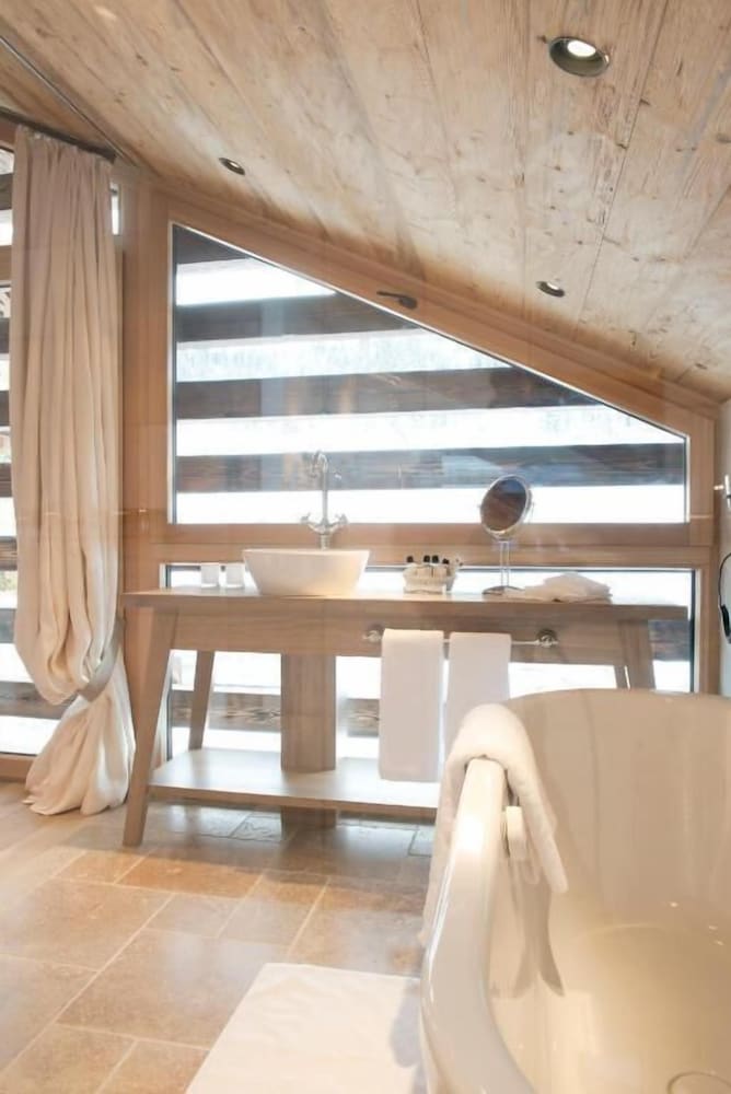 Lech Lodge - LEGENDARY