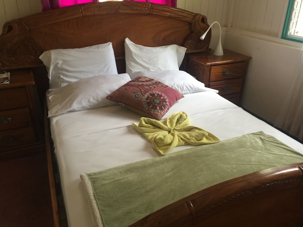 Cinco Ceibas Lodge