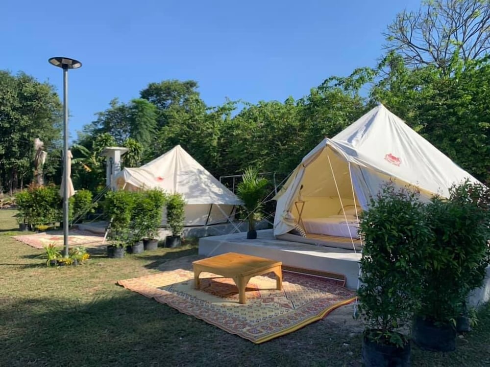 Tawan Ja Resort