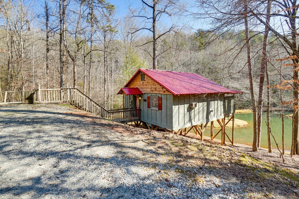 Secluded Family Retreat in Dahlonega w/ Hot Tub! view 5