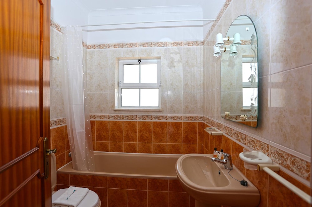 U 04 - Bedroom 4 in Casa Quinta Esta o