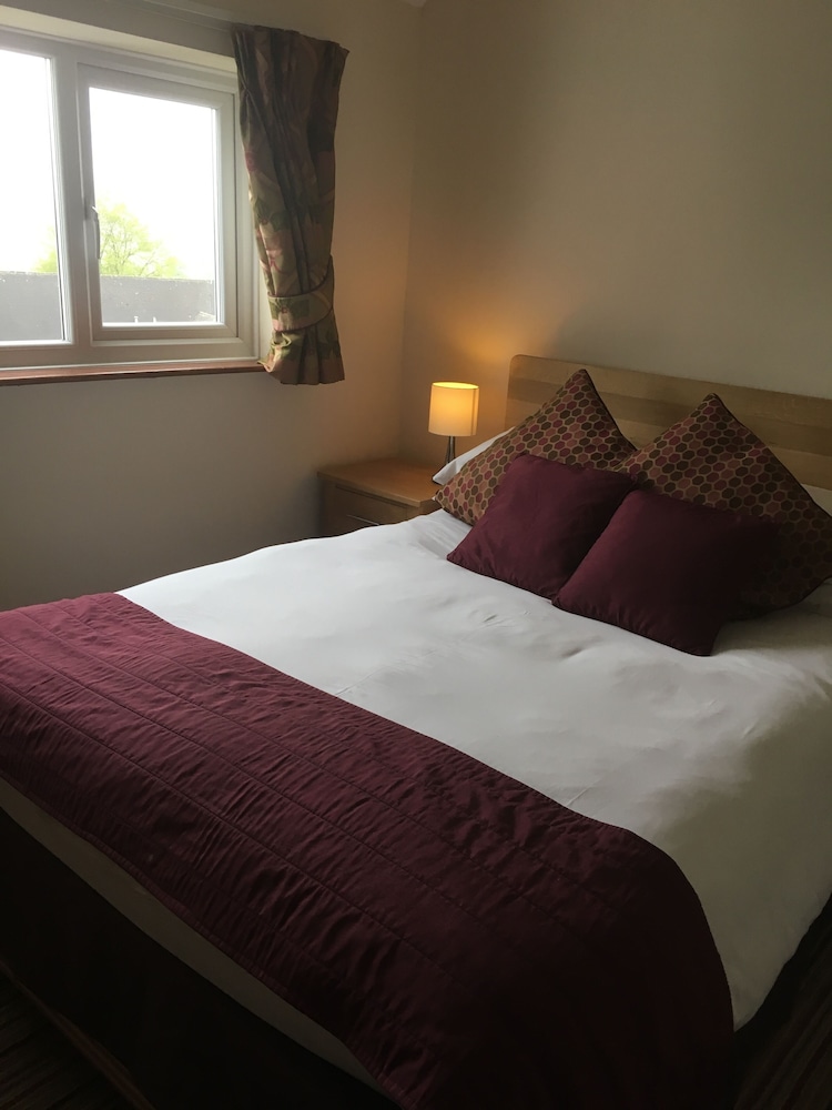 The Dog and Partridge Country Inn