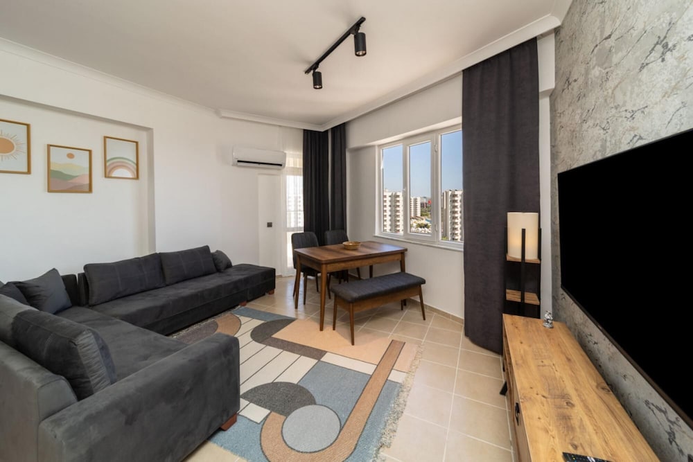 Lovely Apartment With Balcony in Aksu