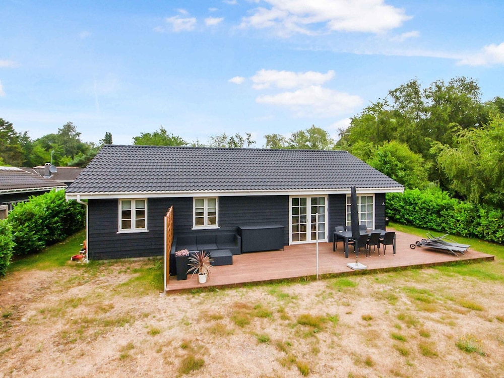 5 Star Holiday Home in Tisvildeleje