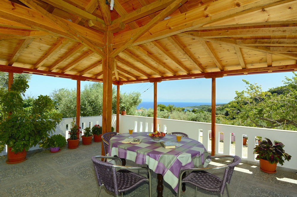 Myrtilos Cottage