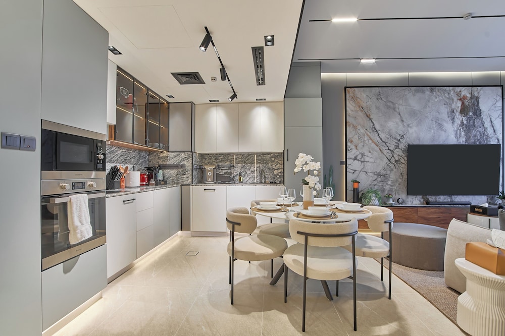 bnbme | Silverene Tower | 2 Bdr