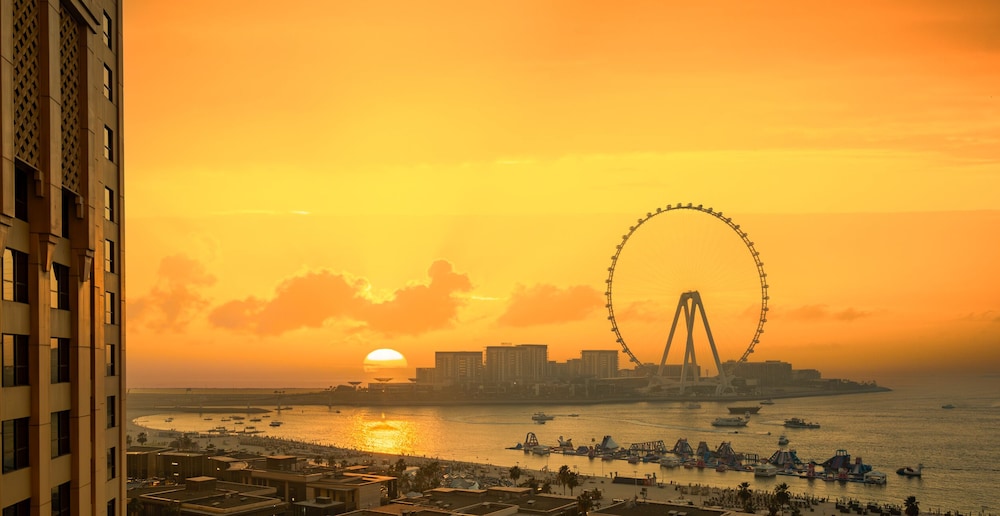 LUX The Dubai Eye View JBR Studio