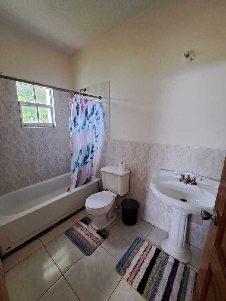 Affordable Rooms at Greensview view 5