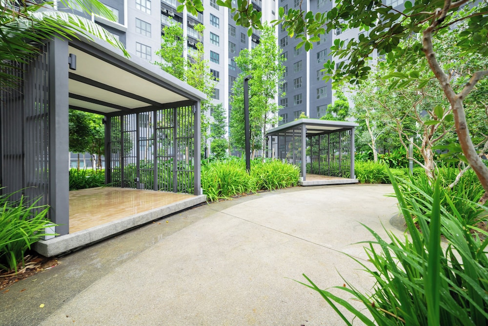 MayaBay Residence by Sleepy Bear