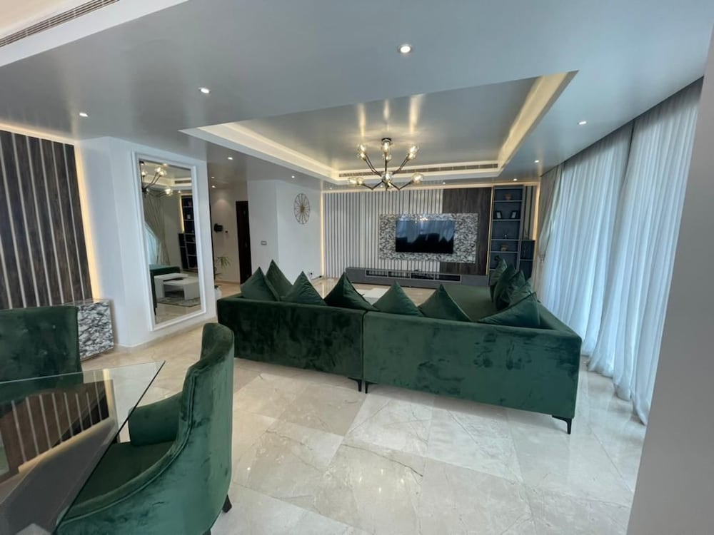 2beroom Apartments in Eko Atlantic City