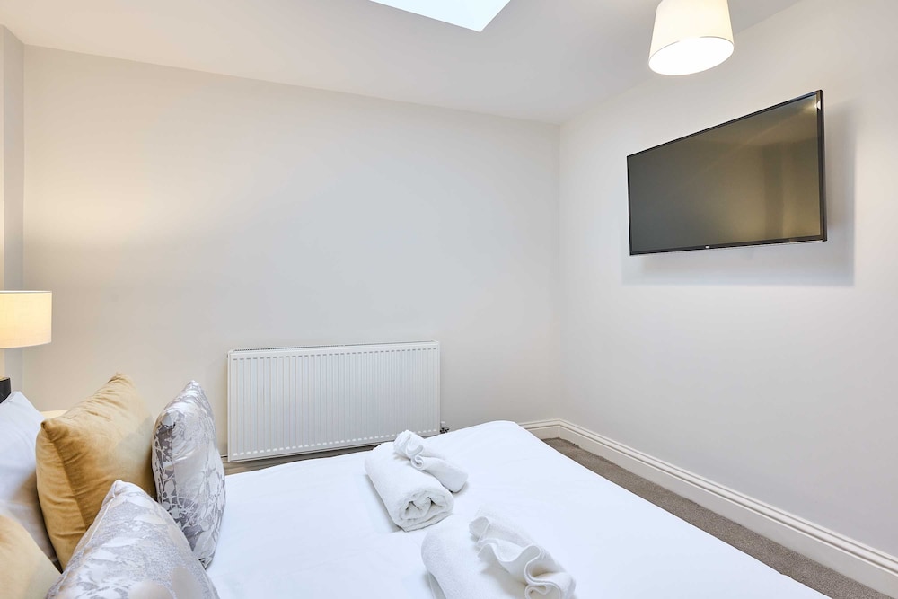 Host Stay Albert House