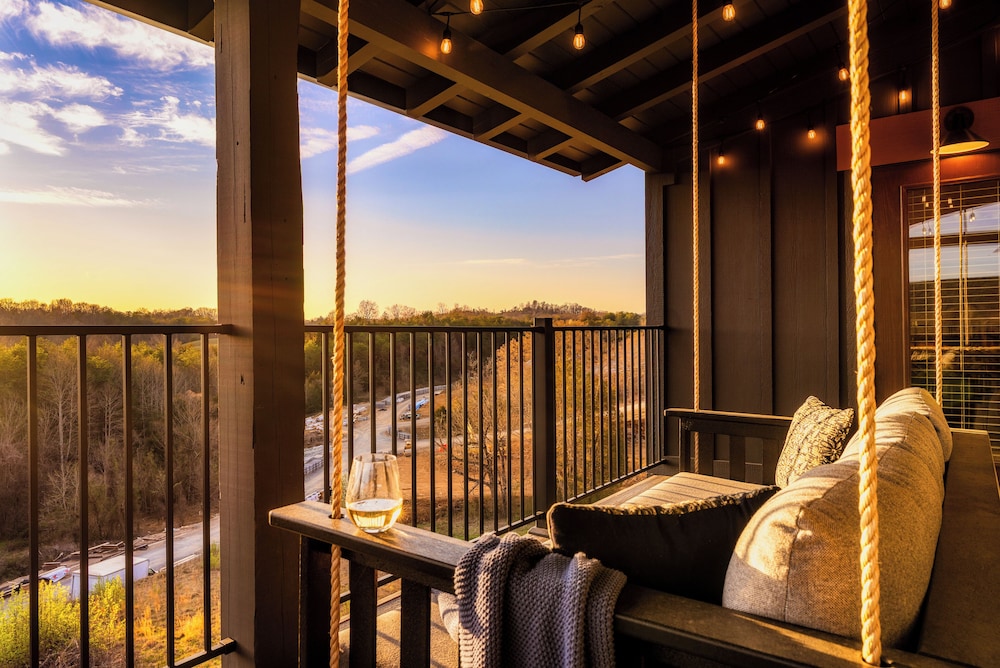 Smith Creek Reserve Luxury Cabins