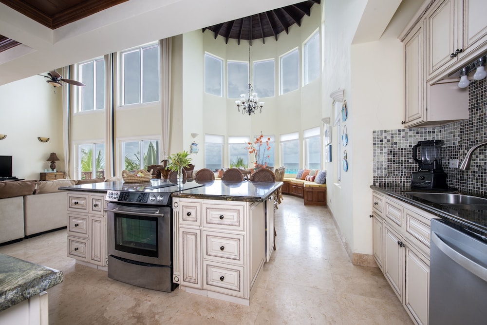 Palisades House 4 Bedroom Home - Property Image 26