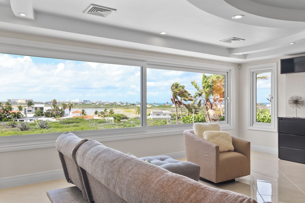 Tierra del Sol Resort by Bocobay