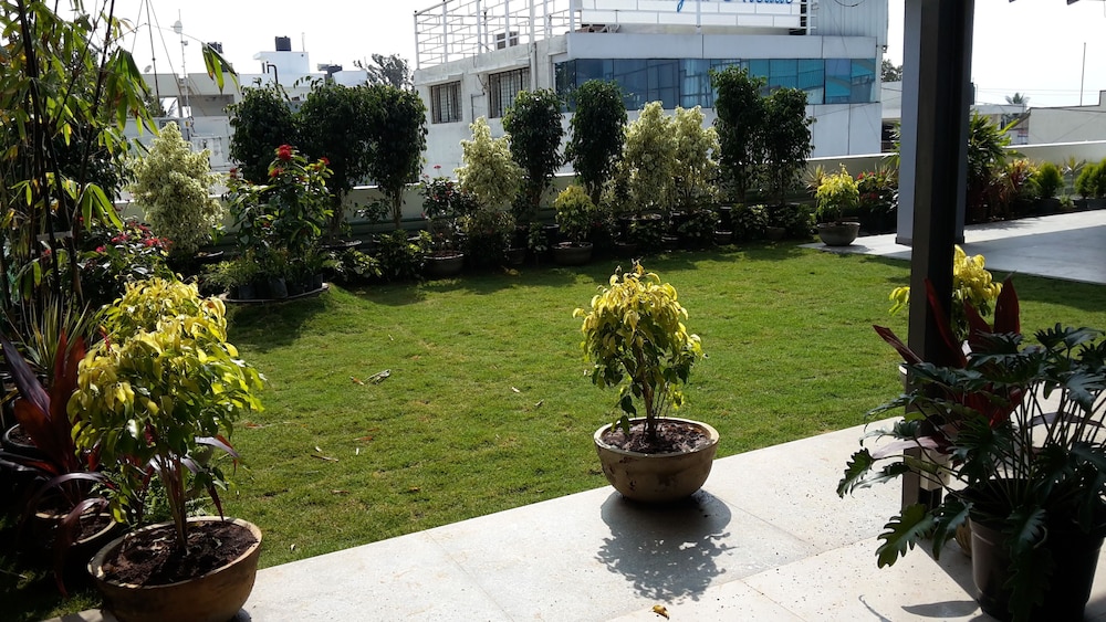Ixora Suites