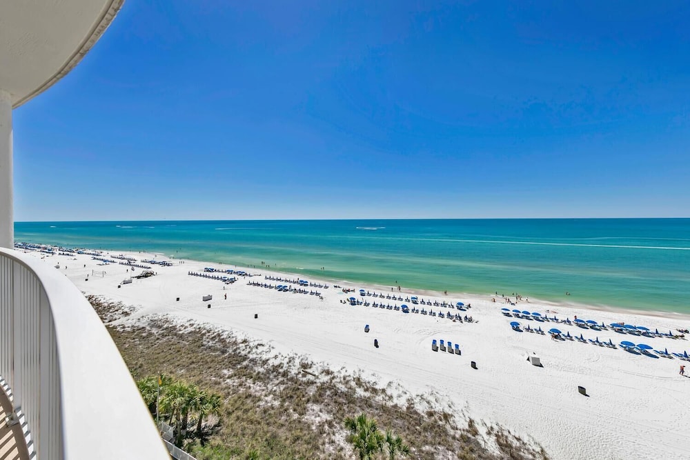 Long Beach Resort 4-902