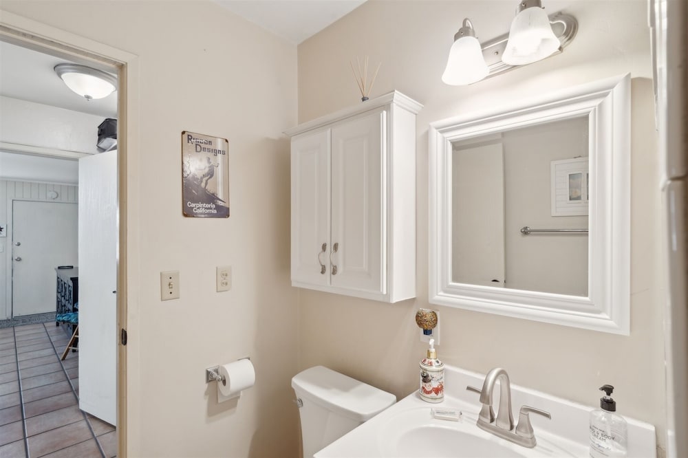 Beach Condo W/private Patio #133 1 Bedroom Condo by Sunset Shores Condominiums