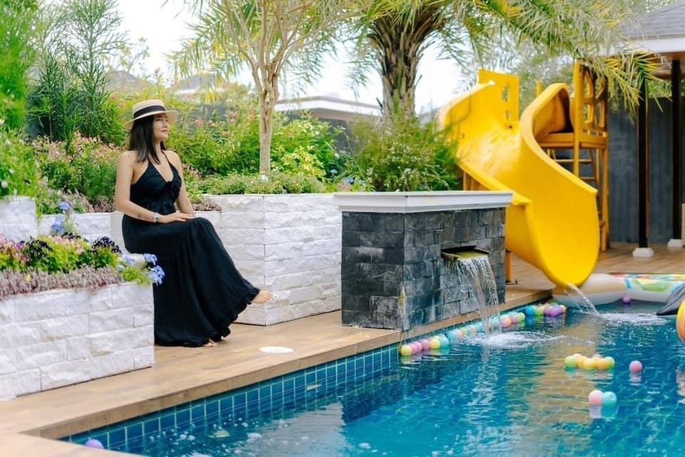 Orange Private Pool Villa, Near Cham Am Beach
