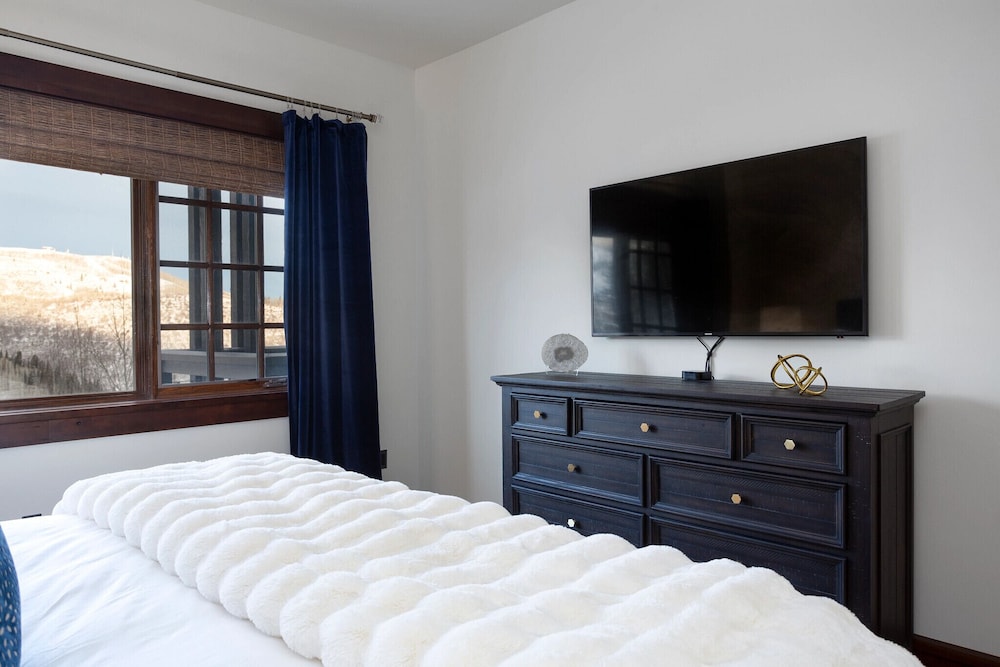 Arrowleaf Lodge- Two Bedroom Residence #209 2 Condo