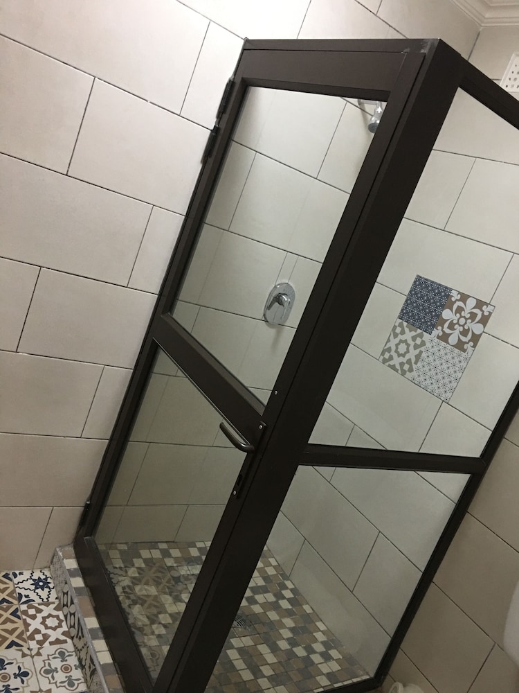 Zaks Place Hotel