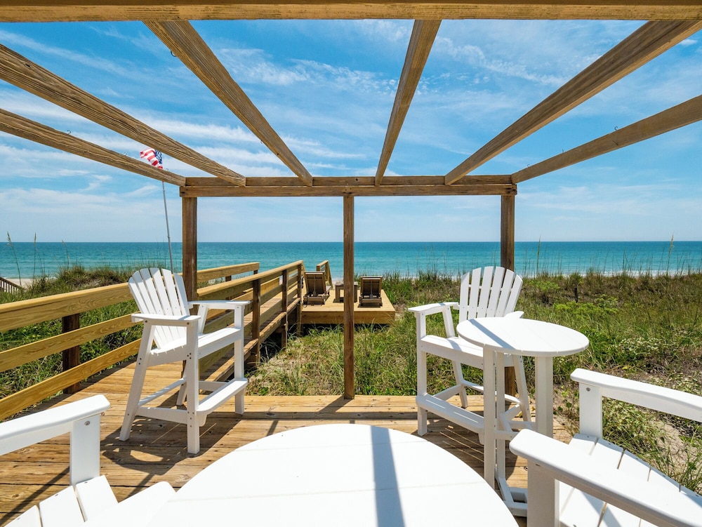 Sea Strapped by Topsail Realty