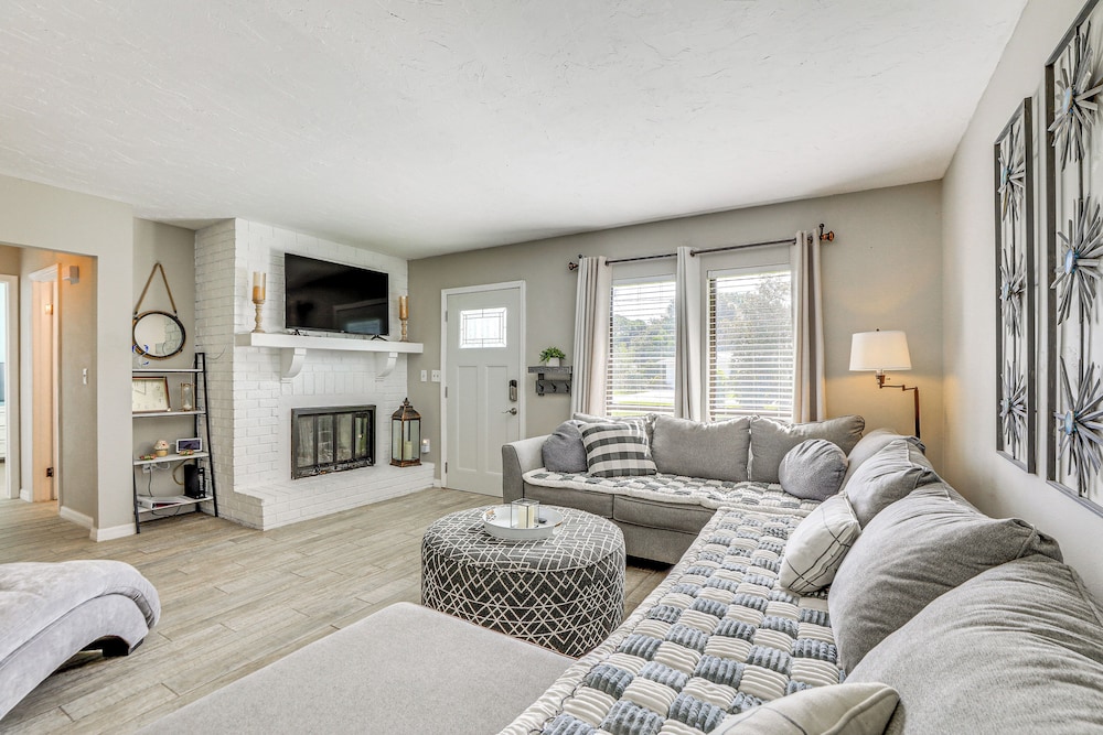 Lovely Retreat: Walk to Manasota Key Beach!