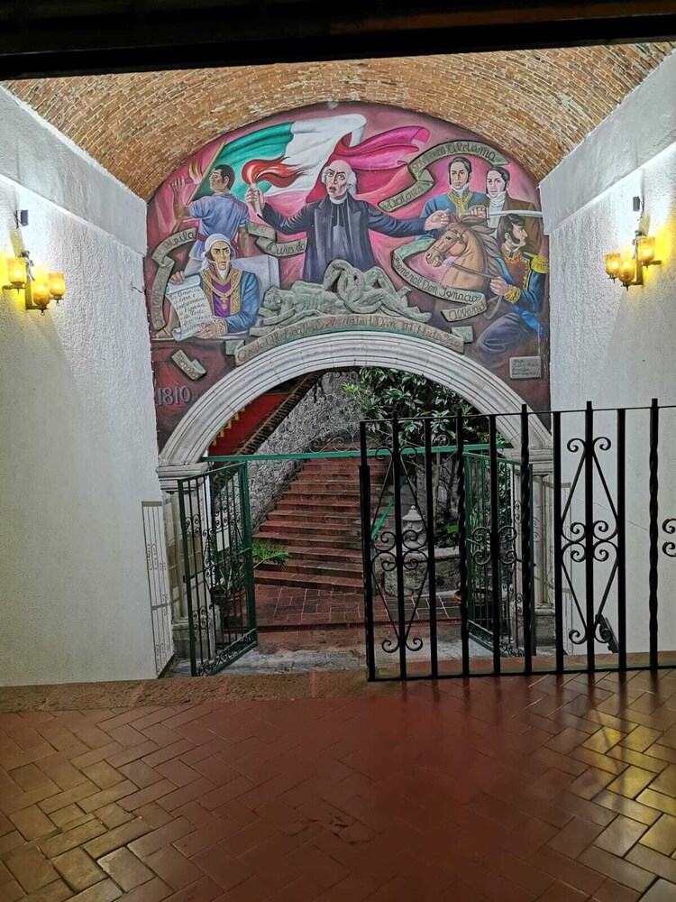 Suite H la ermita