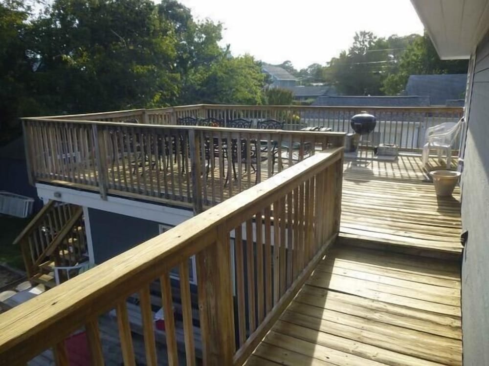 West Street 20B